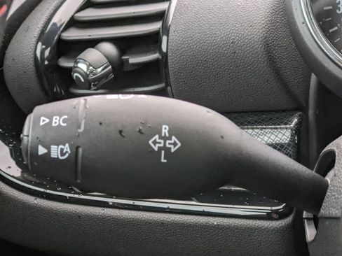 Used 2020 MINI Cooper Clubman S image 28