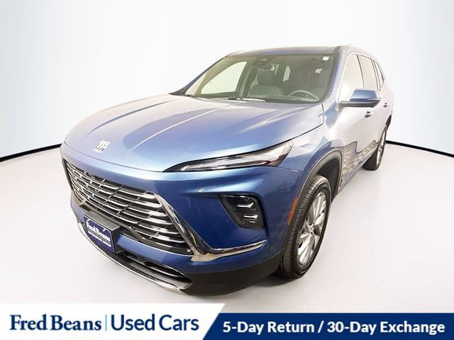Used 2025 Buick Enclave Preferred FWD image 6