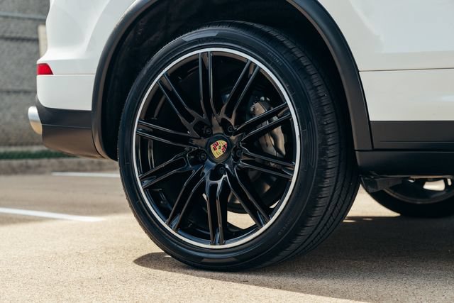 Used 2016 Porsche Cayenne S AWD/4WD image 50