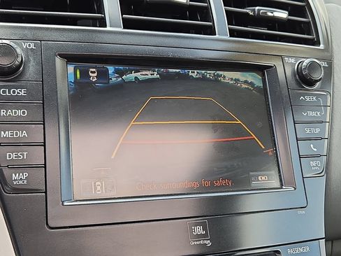 Used 2012 Toyota Prius V Five FWD image 19