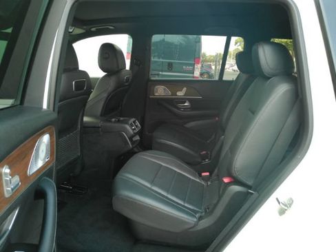 Used 2020 Mercedes-Benz GLS 450 4MATIC image 17