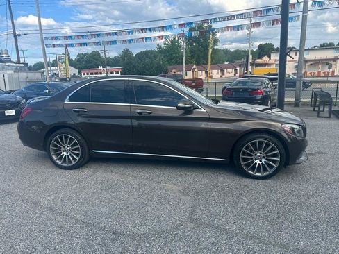 Used 2015 Mercedes-Benz C 300 4MATIC Sedan image 5
