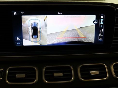 Used 2024 Mercedes-Benz GLE 450 4MATIC w/ AMG Line Exterior image 8