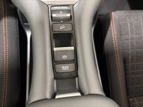 Used 2025 Honda HR-V Sport image 40