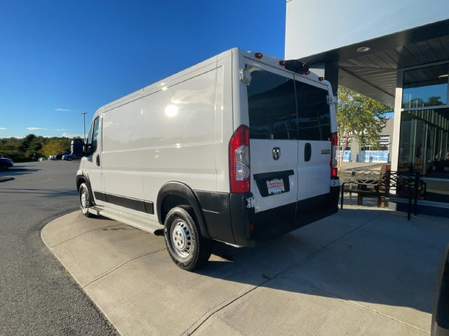 Used 2025 RAM ProMaster 2500 w/ U-Haul Equipment Group FWD image 5