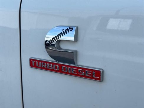 Used 2023 RAM 2500 Laramie AWD/4WD image 2