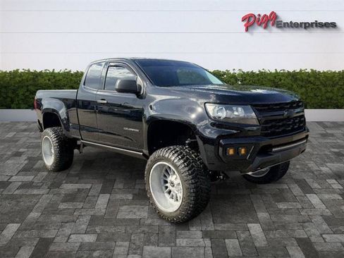 Used 2022 Chevrolet Colorado W/T w/ WT Convenience Package AWD/4WD image 8