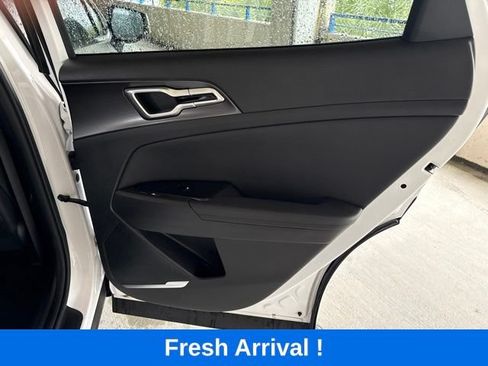 Used 2024 Kia Sportage EX FWD image 14