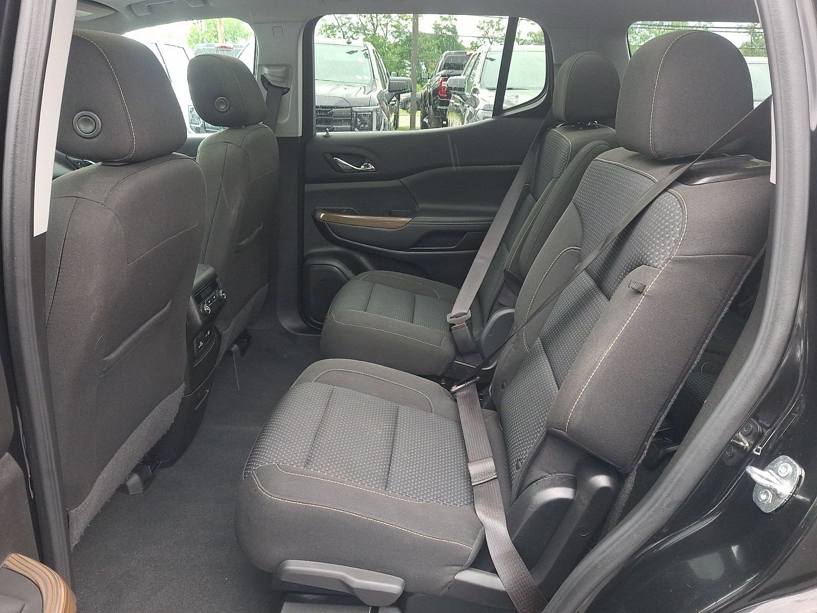 Used 2023 GMC Acadia SLE w/ Driver Convenience Package AWD/4WD image 10