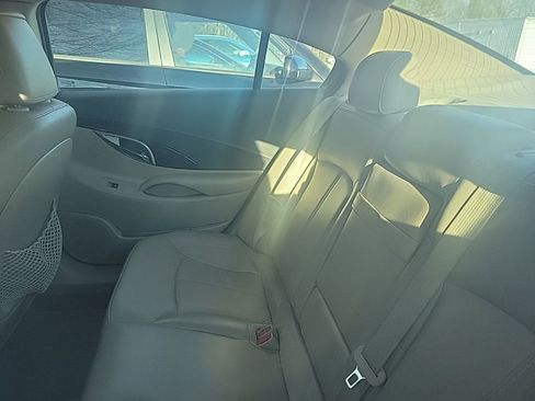 Used 2011 Buick LaCrosse CXL image 23