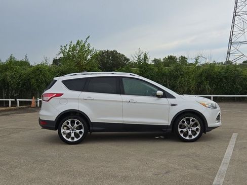 Used 2014 Ford Escape Titanium w/ Equipment Group 401A FWD image 4
