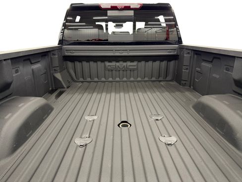 Used 2025 GMC Sierra 2500 AT4 w/ AT4 Premium Plus Package AWD/4WD image 30