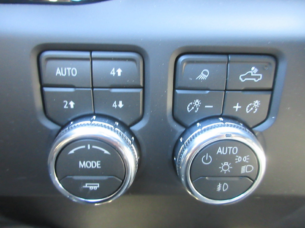 New 2026 GMC Sierra 1500 AT4 w/ AT4 Premium Package AWD/4WD image 17
