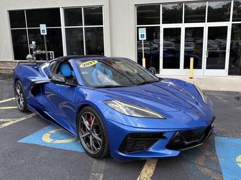 Used 2021 Chevrolet Corvette Stingray Premium Cpe w/ Z51 Performance Package RWD image 31
