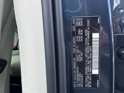 Certified 2023 Volvo XC90 B6 Plus AWD/4WD image 27