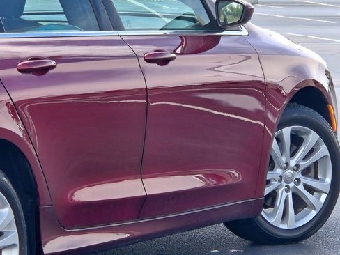 Used 2015 Chrysler 200 Limited w/ Convenience Group FWD image 12