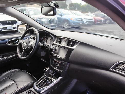 Used 2019 Nissan Sentra SR w/ Premium Package (SR) FWD image 19