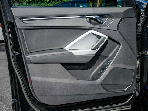 Used 2022 Audi Q3 2.0T Premium w/ Convenience Package image 19