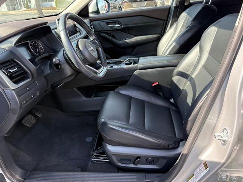 Certified 2023 Nissan Rogue SV w/ SV Premium Package image 17