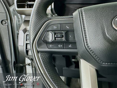 Used 2025 Toyota 4Runner SR5 image 26