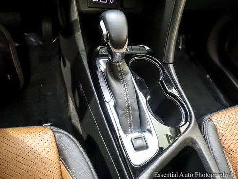 Used 2021 Buick Encore GX Essence image 16