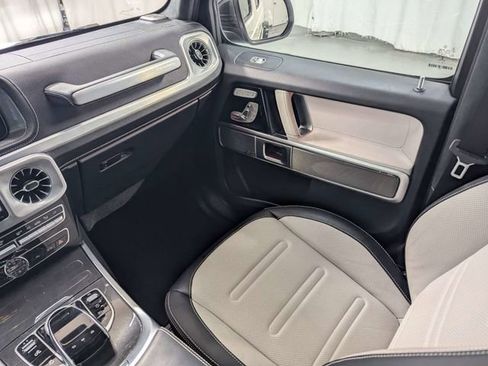 Used 2021 Mercedes-Benz G 550 w/ G Manufaktur Interior Package image 8
