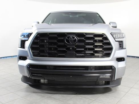Used 2024 Toyota Sequoia Platinum image 6
