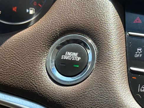 Used 2014 Cadillac XTS Premium FWD image 28