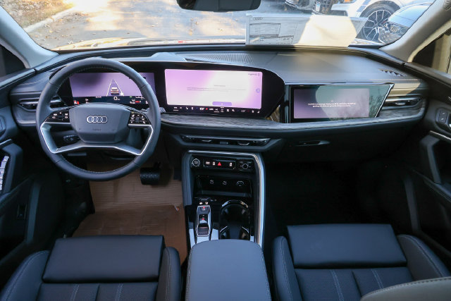 New 2026 Audi Q5 Premium Plus AWD/4WD image 6