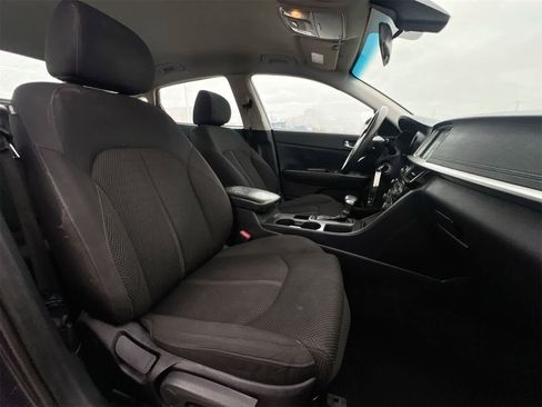 Used 2019 Kia Optima LX image 21