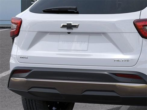 New 2026 Chevrolet Trax ACTIV w/ Driver Confidence Package image 14