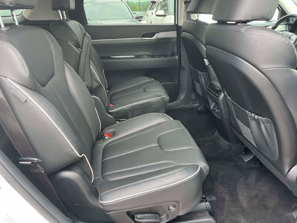 Used 2025 Hyundai Palisade SEL FWD image 11