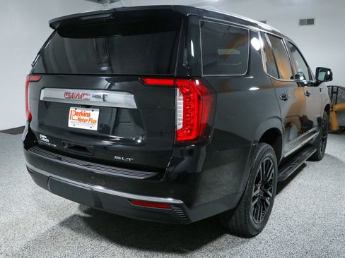 Used 2023 GMC Yukon SLT w/ SLT Premium Package AWD/4WD image 7