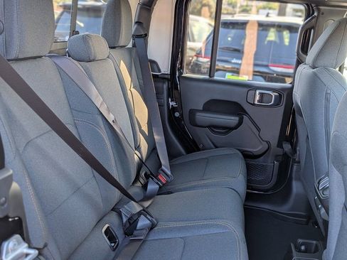 New 2026 Jeep Gladiator Sport image 19