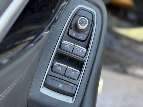 Used 2022 Subaru Outback Limited image 21