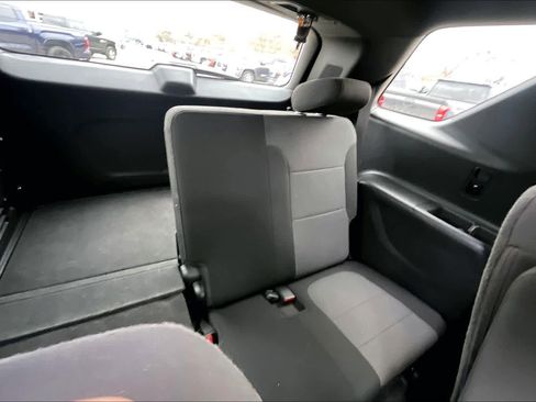Used 2022 Chevrolet Traverse LT w/ LPO, Cargo Package image 35
