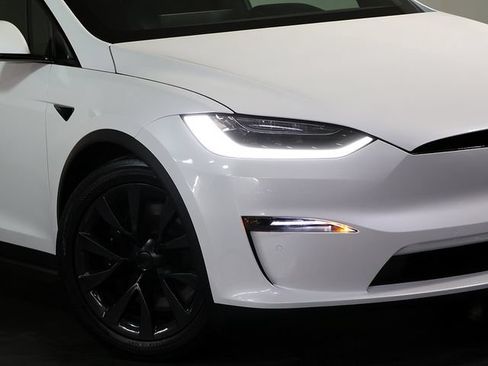 Used 2023 Tesla Model X AWD/4WD image 8