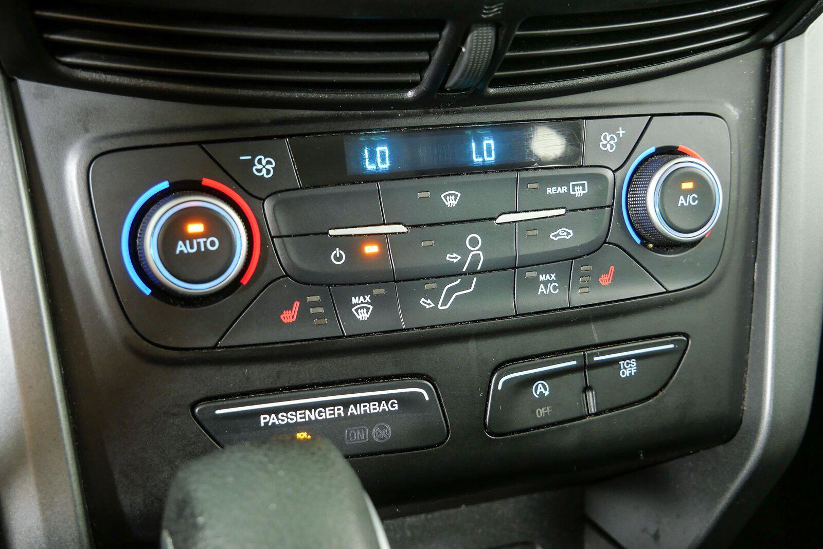 Used 2019 Ford Escape SE FWD image 14