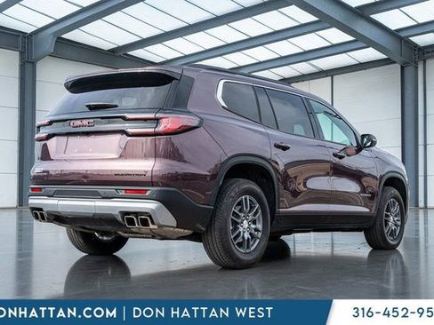 Used 2025 GMC Acadia Elevation image 33