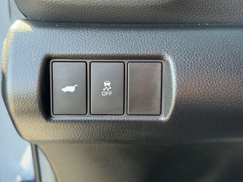 Used 2025 Honda Pilot Touring image 25