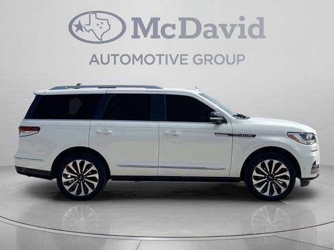 Used 2022 Lincoln Navigator Reserve RWD image 8