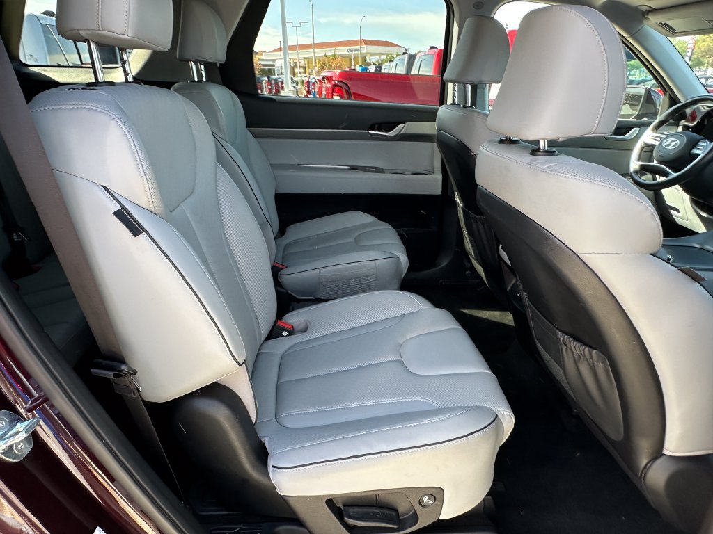 Used 2025 Hyundai Palisade SEL FWD image 19