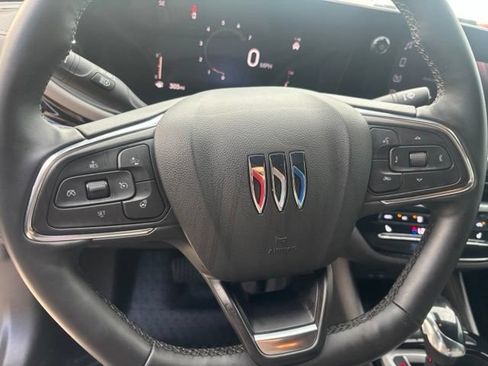 Used 2025 Buick Envista Avenir FWD image 22