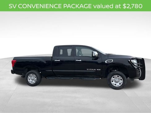 Used 2021 Nissan Titan SV w/ SV Convenience Package AWD/4WD image 3