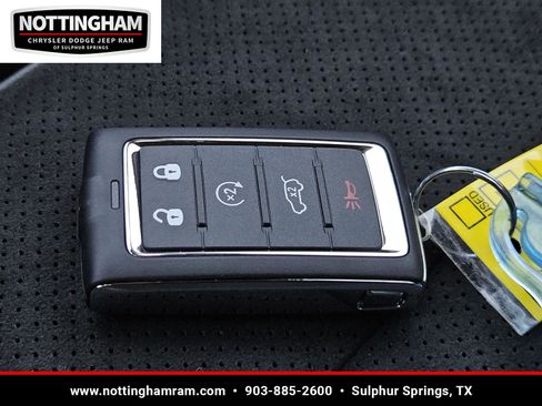 New 2025 Jeep Grand Cherokee Altitude image 25