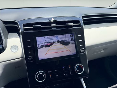 Used 2023 Hyundai Tucson SEL FWD image 12