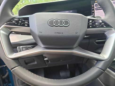 New 2026 Audi Q3 quattro 2.0T AWD/4WD image 38