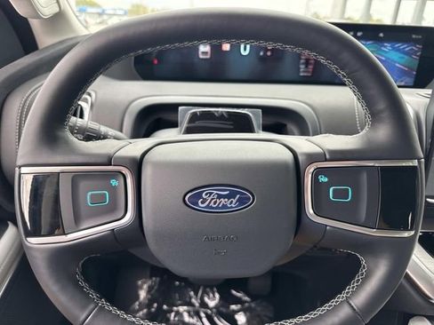 New 2026 Ford Expedition Max Platinum image 30