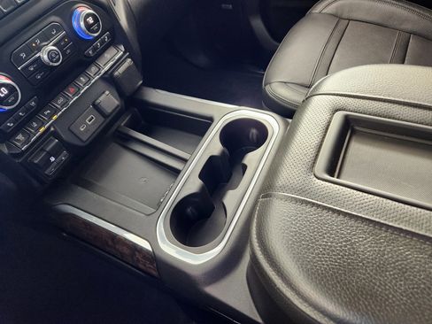 Used 2020 GMC Sierra 2500 Denali w/ Denali Ultimate Package image 25