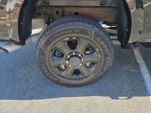 Used 2017 RAM 2500 Laramie w/ Sport Appearance Group AWD/4WD image 13